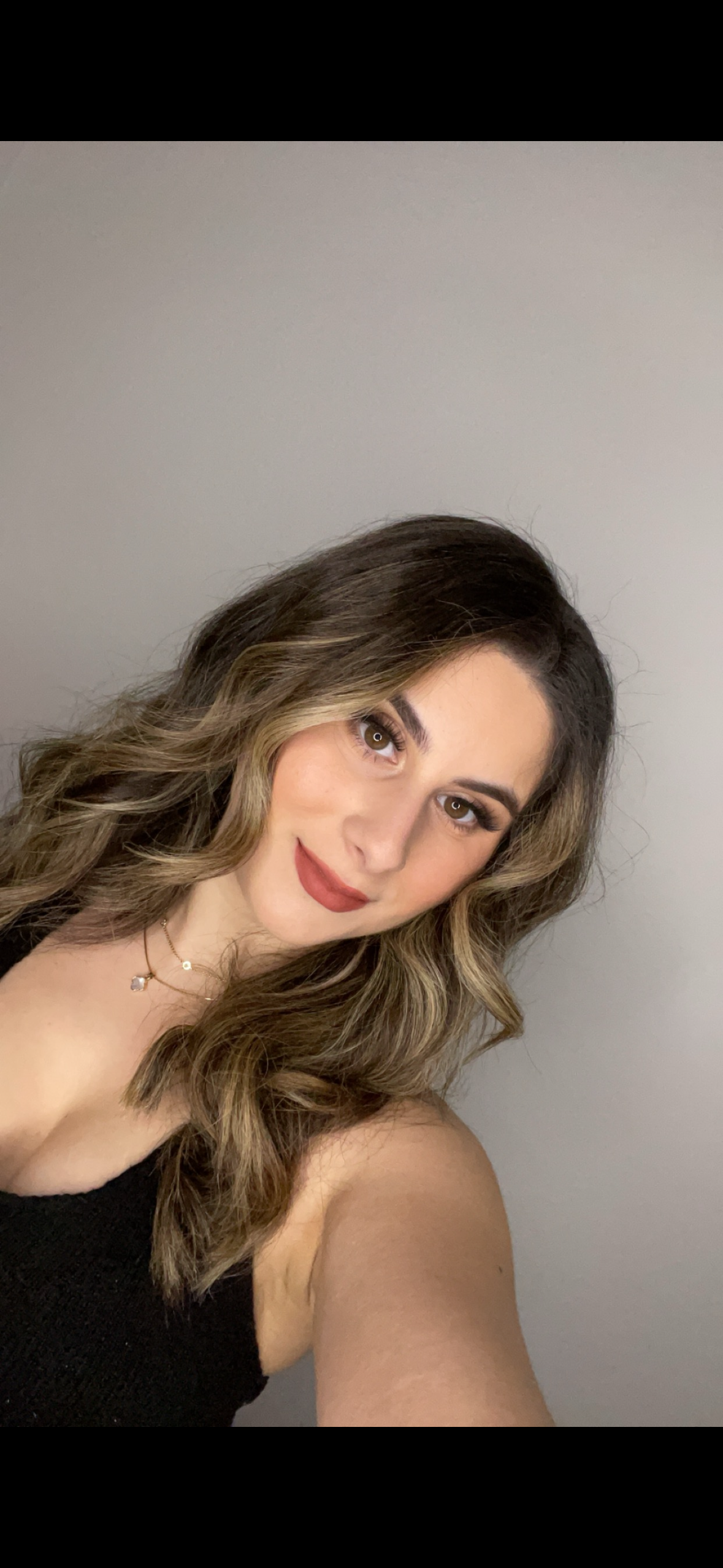 Sarah — mobile makeup artist