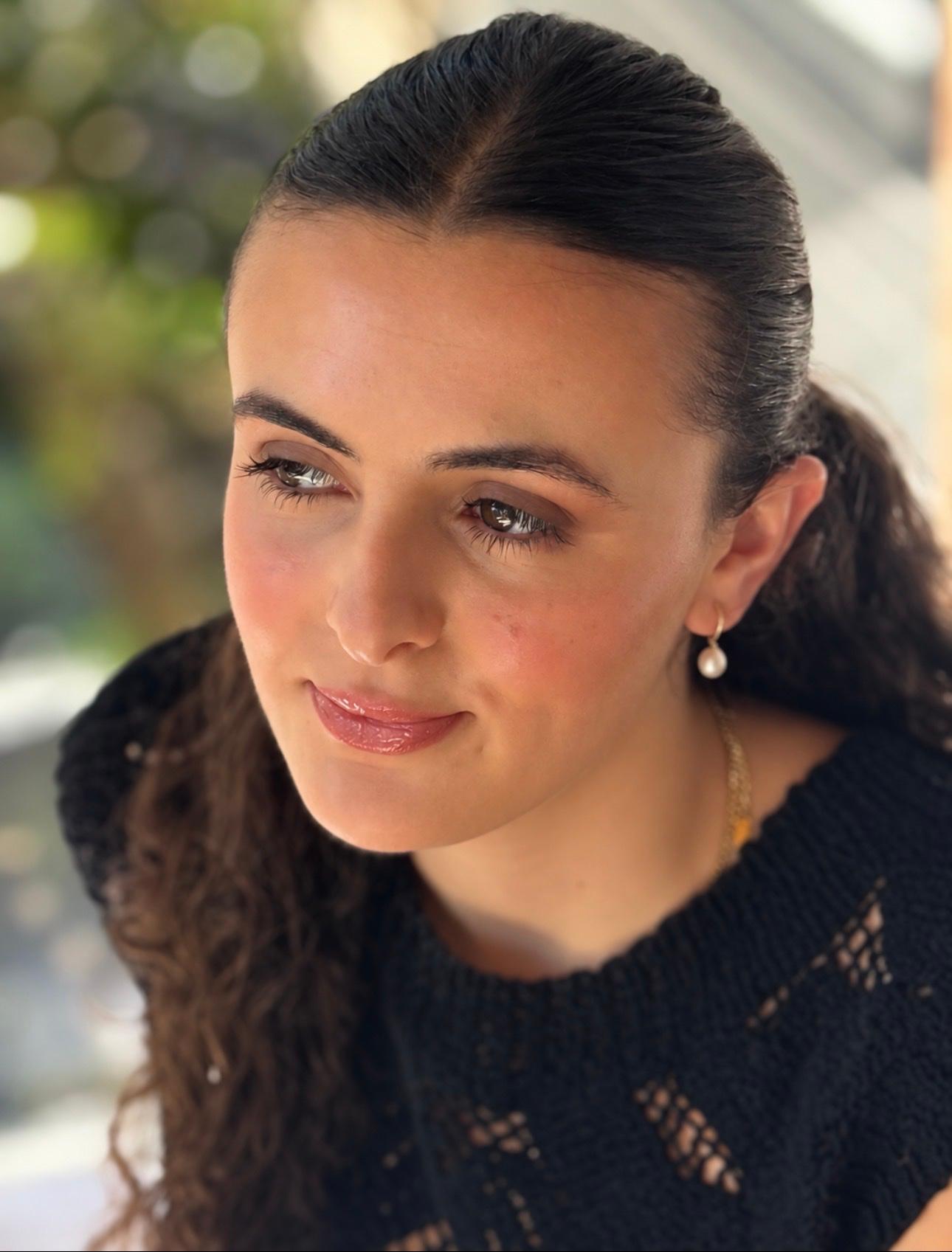 Rebecca — makeup & hair artist