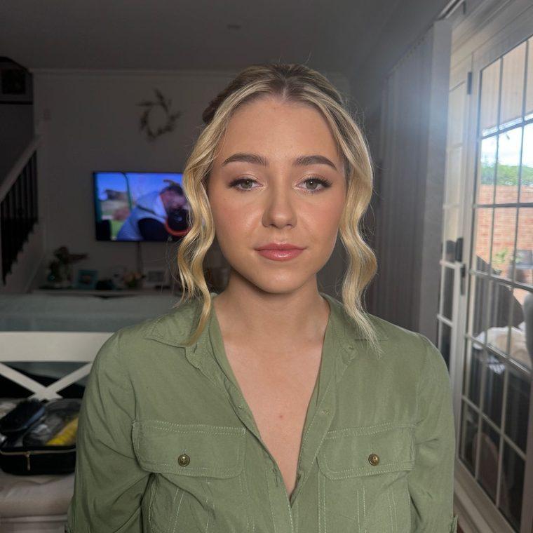 Professional makeup by a Sydney mobile makeup artist — portfolio photo 37