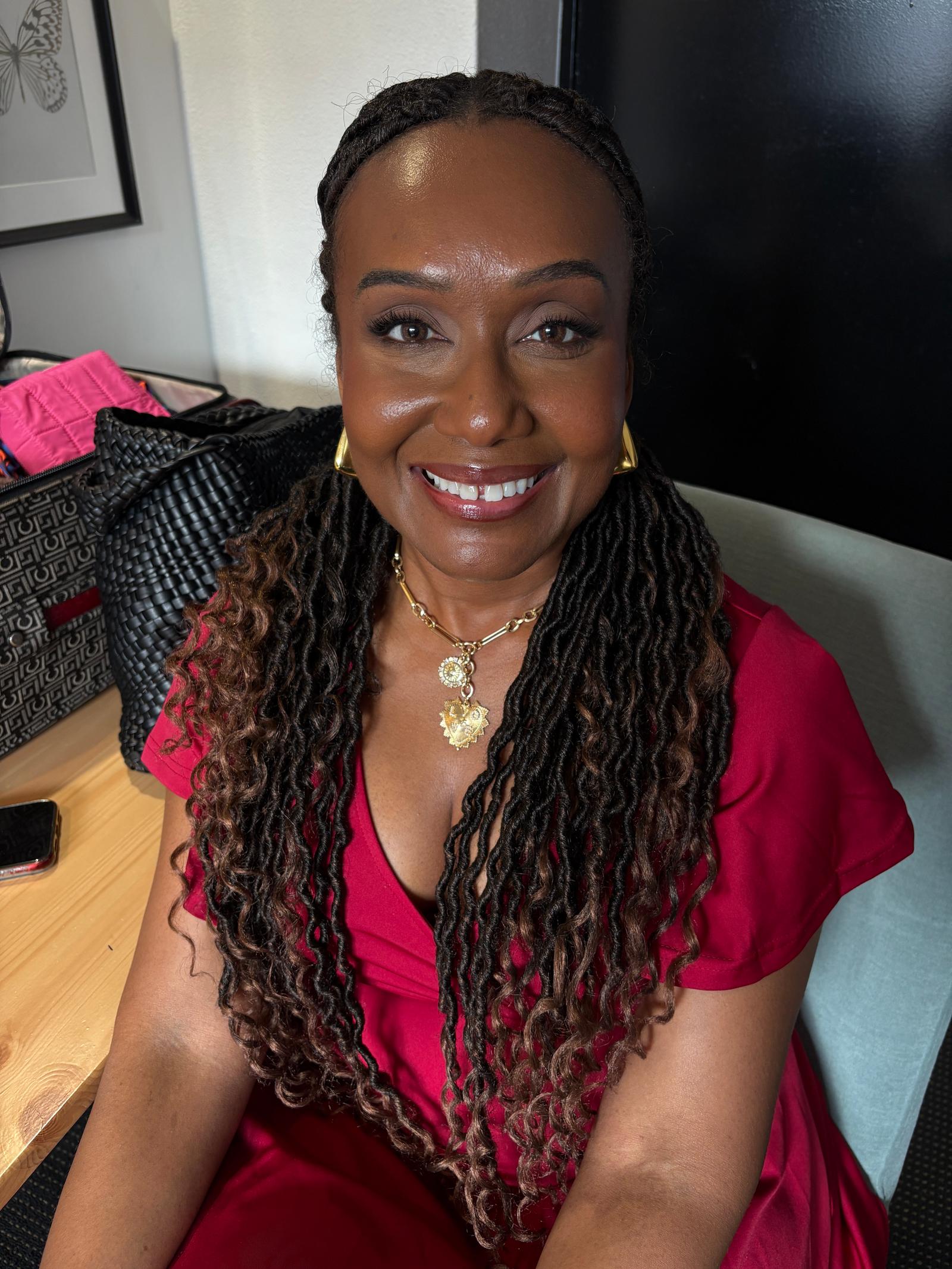 Abrienne — makeup & hair artist