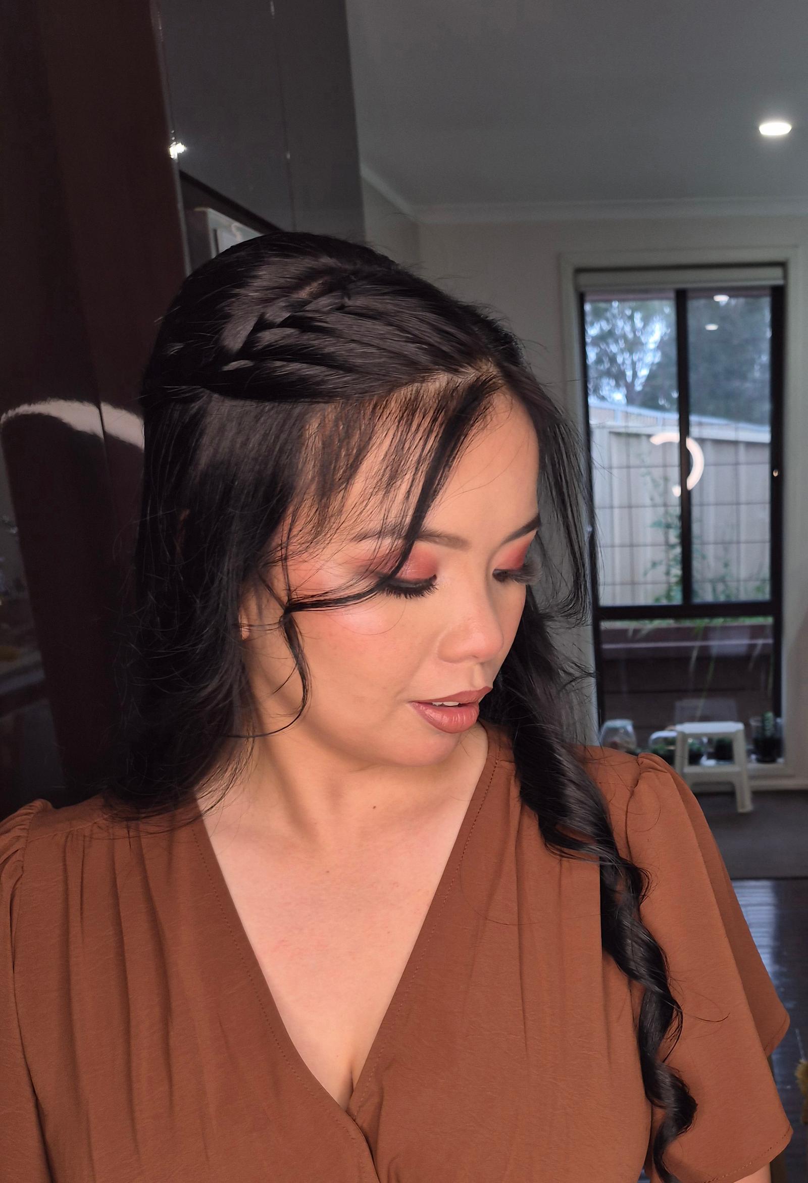 Madiha — makeup & hair artist